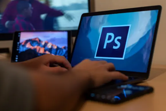 lightroom vs photoshop elements 