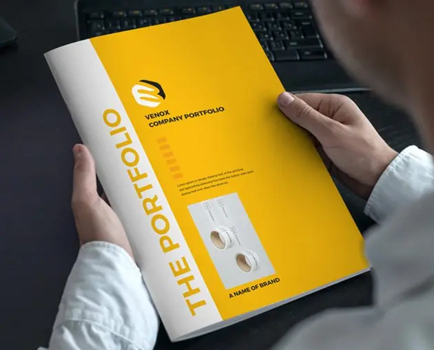  what does a logo designer do