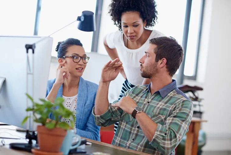 hire a graphic designer online