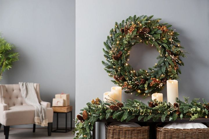 Wreaths and Garlands